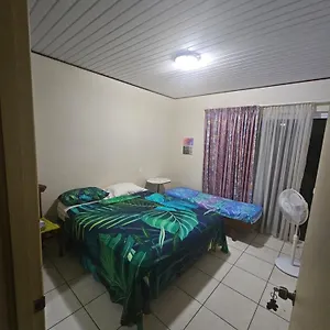 Private In Our By Kohutahia Lodge, 7 Min By Car To Airport And Town Séjour chez l'habitant Fa'a'ā